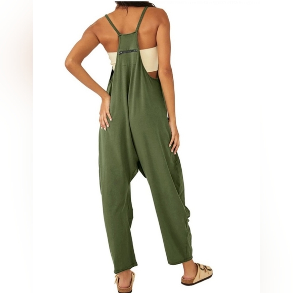 Army Green Oversized Vee neck sleeveless Jumpsuit with pockets New in package XL - Picture 3 of 8